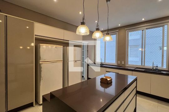 Cozinha de apartamento à venda com 4 quartos, 380m² em Jardim Paulista, São Paulo