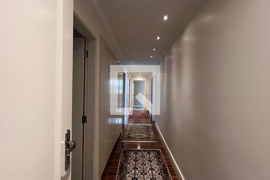 Corredor de apartamento à venda com 4 quartos, 380m² em Jardim Paulista, São Paulo