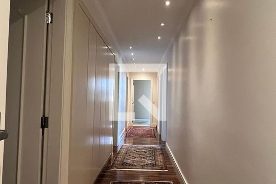 Corredor de apartamento à venda com 4 quartos, 380m² em Jardim Paulista, São Paulo
