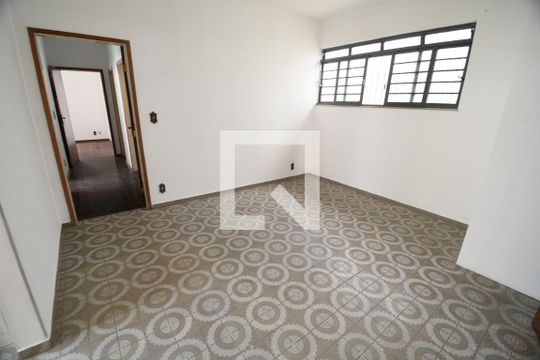 Casa à venda com 4 quartos, 166m² em Jardim Dom Bosco, Campinas
