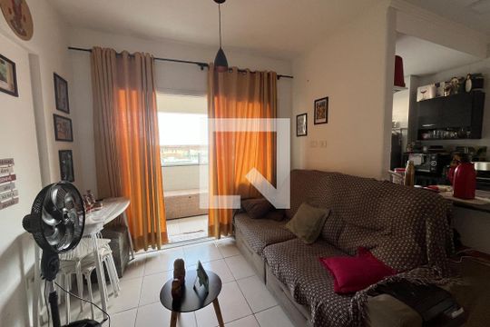 Sala de apartamento para alugar com 2 quartos, 65m² em Macuco, Santos