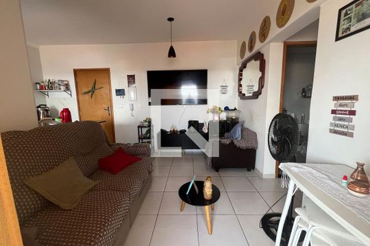 Sala de apartamento para alugar com 2 quartos, 65m² em Macuco, Santos