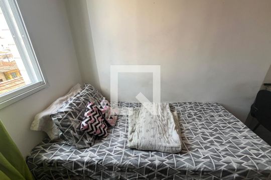 Quarto 1 de apartamento para alugar com 2 quartos, 65m² em Macuco, Santos
