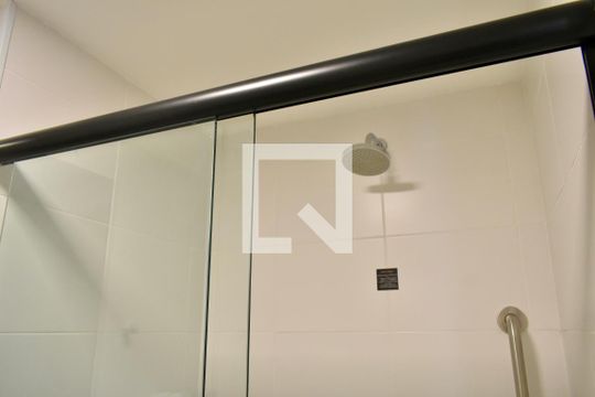 Studio Banheiro de kitnet/studio para alugar com 1 quarto, 27m² em Vila Clementino, São Paulo