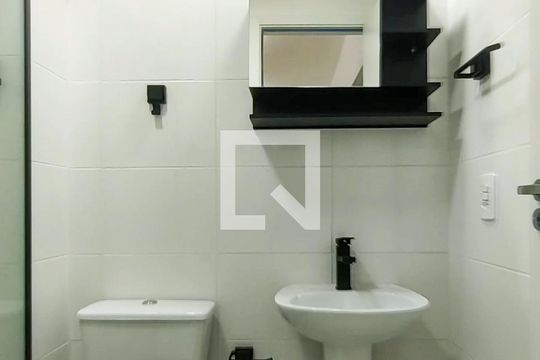 Banheiro de apartamento para alugar com 2 quartos, 40m² em Jardim Concordia, Diadema