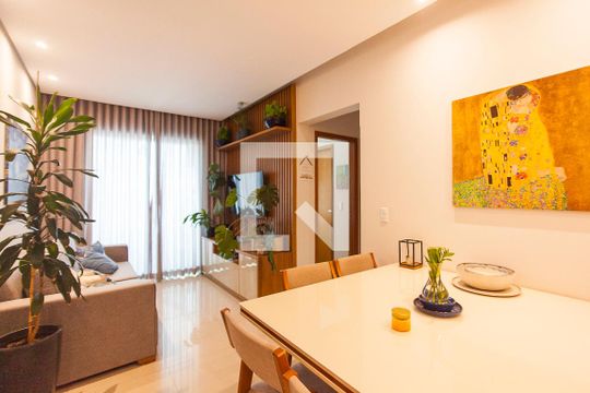 Sala de apartamento para alugar com 2 quartos, 57m² em Santa Mônica, Uberlândia