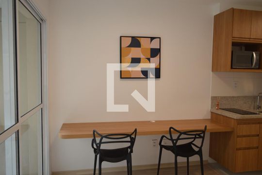 Sala  de kitnet/studio à venda com 1 quarto, 37m² em Vila Mariana, São Paulo