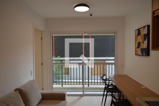 Sala  de kitnet/studio à venda com 1 quarto, 37m² em Vila Mariana, São Paulo