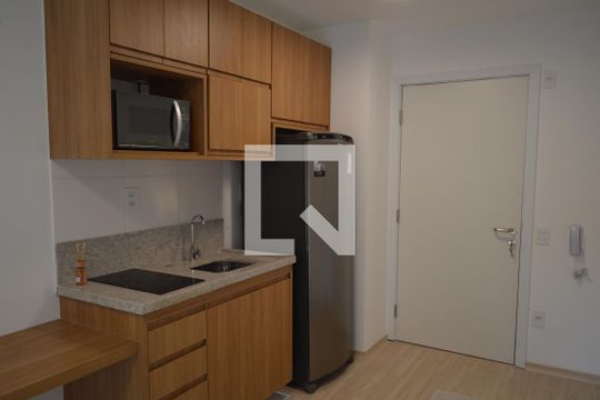Cozinha de kitnet/studio para alugar com 1 quarto, 37m² em Vila Mariana, São Paulo