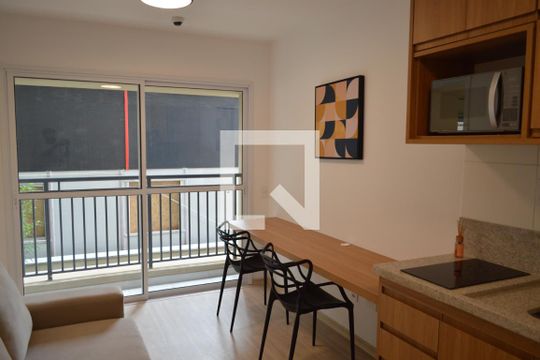 Sala  de kitnet/studio à venda com 1 quarto, 37m² em Vila Mariana, São Paulo