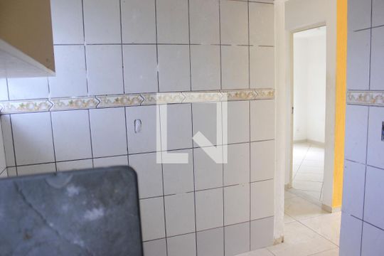 Cozinha de apartamento à venda com 2 quartos, 43m² em Jardim Ottawa, Guarulhos