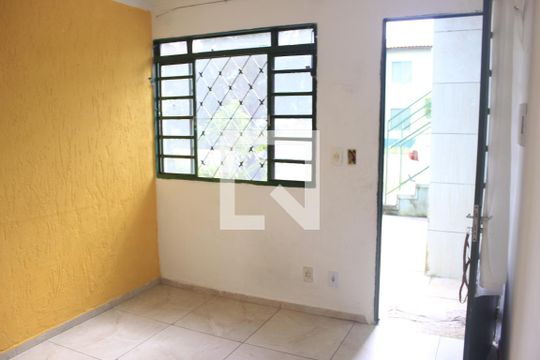 Sala de apartamento à venda com 2 quartos, 43m² em Jardim Ottawa, Guarulhos
