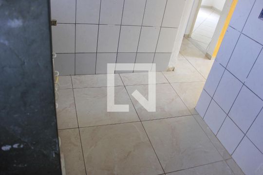 Cozinha de apartamento à venda com 2 quartos, 43m² em Jardim Ottawa, Guarulhos