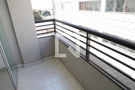 Apartamento para alugar com 2 quartos, 60m² em Vila Rosa, Goiânia