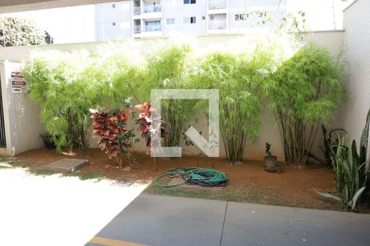 Apartamento para alugar com 2 quartos, 60m² em Vila Rosa, Goiânia