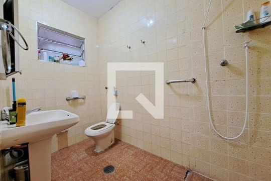 Banheiro de apartamento à venda com 2 quartos, 62m² em Mirandópolis, São Paulo