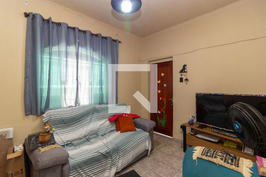 Sala de casa para alugar com 2 quartos, 170m² em Bento Ribeiro, Rio de Janeiro