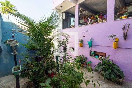 Quintal de casa para alugar com 2 quartos, 170m² em Bento Ribeiro, Rio de Janeiro