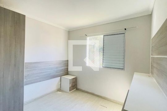 Quarto 1 de apartamento para alugar com 2 quartos, 45m² em Outeiro de Passárgada, Cotia
