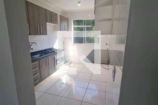 Cozinha de casa de condomínio para alugar com 2 quartos, 45m² em Outeiro de Passárgada, Cotia