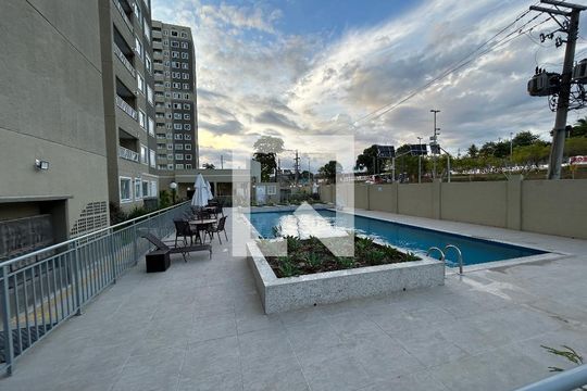 Área comum de apartamento para alugar com 2 quartos, 37m² em Del Castilho, Rio de Janeiro