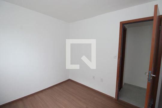 Quarto 1 de apartamento para alugar com 2 quartos, 37m² em Del Castilho, Rio de Janeiro