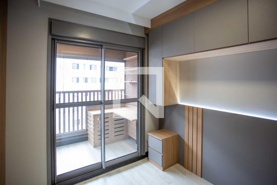 Quarto Suíte de kitnet/studio para alugar com 1 quarto, 33m² em Vila Gumercindo, São Paulo