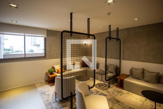Área comum - Home Office de kitnet/studio para alugar com 1 quarto, 33m² em Vila Gumercindo, São Paulo