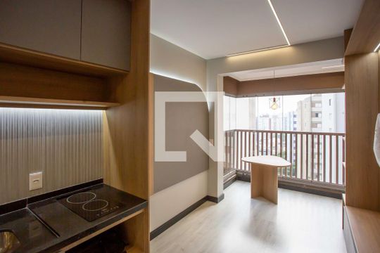 Sala/Cozinha de kitnet/studio para alugar com 1 quarto, 33m² em Vila Gumercindo, São Paulo