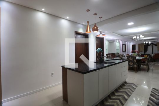 Cozinha - Armários de casa à venda com 3 quartos, 170m² em Fátima, Canoas