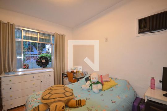 Quarto 1 de apartamento à venda com 3 quartos, 294m² em Vila Valqueire, Rio de Janeiro