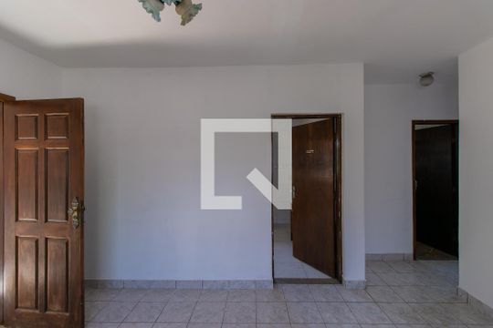 Sala de casa para alugar com 2 quartos, 114m² em Parque Santa Rita de Cassia, Cotia