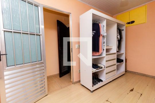 CASA 1: QUARTO 2 de casa à venda com 8 quartos, 280m² em Vila Santa Lucia, São Paulo