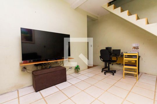 CASA 1: SALA de casa à venda com 8 quartos, 280m² em Vila Santa Lucia, São Paulo