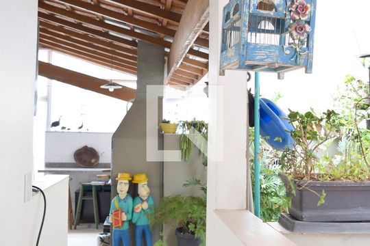 Quintal de casa para alugar com 2 quartos, 100m² em Perdizes, São Paulo