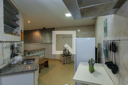 Cozinha da Cobertura de apartamento à venda com 3 quartos, 150m² em Alto Caiçaras, Belo Horizonte