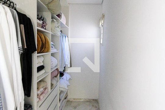 Closet da suite 03 de apartamento à venda com 4 quartos, 380m² em Jardim Avelino, São Paulo