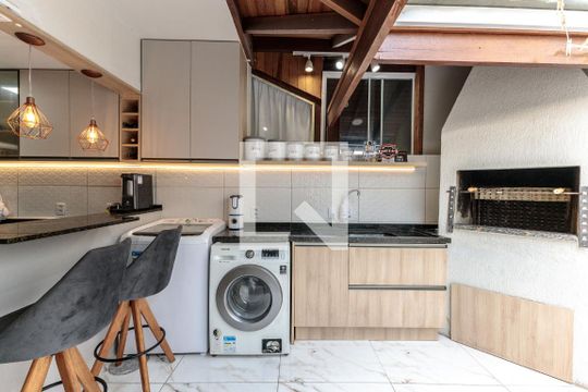 Área de Serviço de casa de condomínio para alugar com 3 quartos, 110m² em Humaitá, Porto Alegre