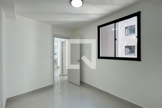 Quarto 1 de apartamento para alugar com 2 quartos, 37m² em Vila Marina, São Paulo