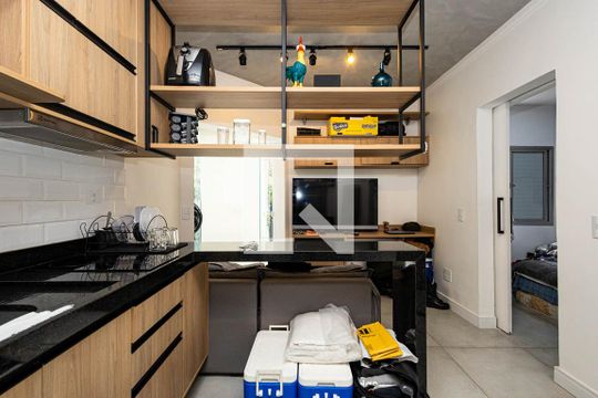 Cozinha de apartamento à venda com 1 quarto, 30m² em Bela Vista, São Paulo
