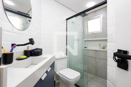 Banheiro de apartamento à venda com 1 quarto, 30m² em Bela Vista, São Paulo