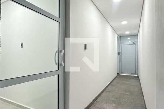 Entrada de apartamento para alugar com 1 quarto, 30m² em Jardim Maristela, São Paulo