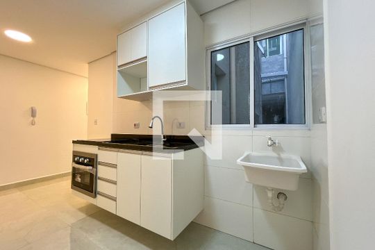 Cozinha e Área de Serviço de apartamento para alugar com 1 quarto, 30m² em Jardim Maristela, São Paulo