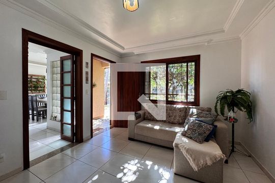 Sala de casa à venda com 3 quartos, 159m² em Campestre, São Leopoldo