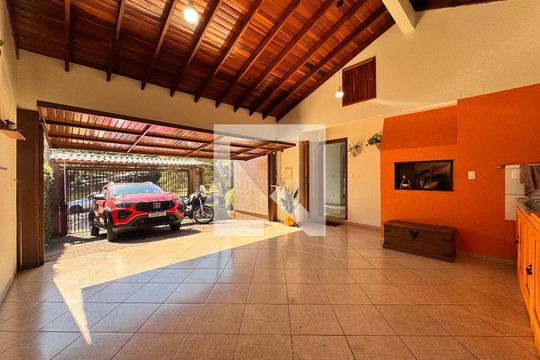 Garagem de casa à venda com 3 quartos, 159m² em Campestre, São Leopoldo