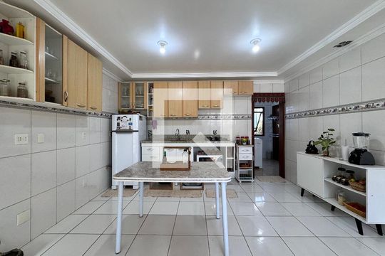 Cozinha de casa à venda com 3 quartos, 159m² em Campestre, São Leopoldo