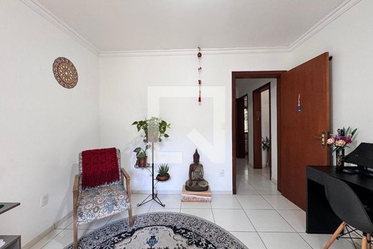 Escritório de casa à venda com 3 quartos, 159m² em Campestre, São Leopoldo