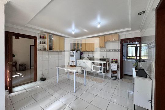 Cozinha de casa à venda com 3 quartos, 159m² em Campestre, São Leopoldo