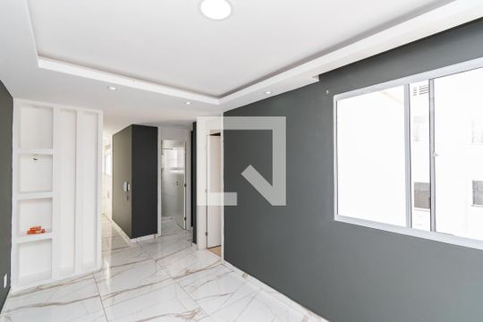 Sala de apartamento à venda com 2 quartos, 45m² em Bonsucesso, Rio de Janeiro