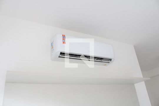 Ar condicionado de kitnet/studio para alugar com 1 quarto, 33m² em Cambuci, São Paulo